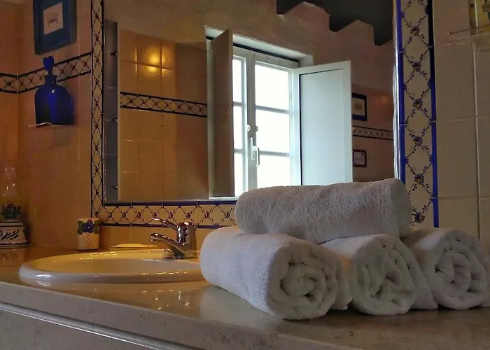 度假居 Castelo De Bode Monte Do Valinho Country House With Private Pool And Panoramic Views *