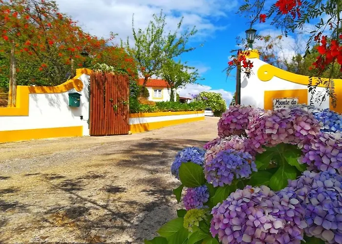 Castelo De Bode Monte Do Valinho Country House With Private Pool And Panoramic Views *